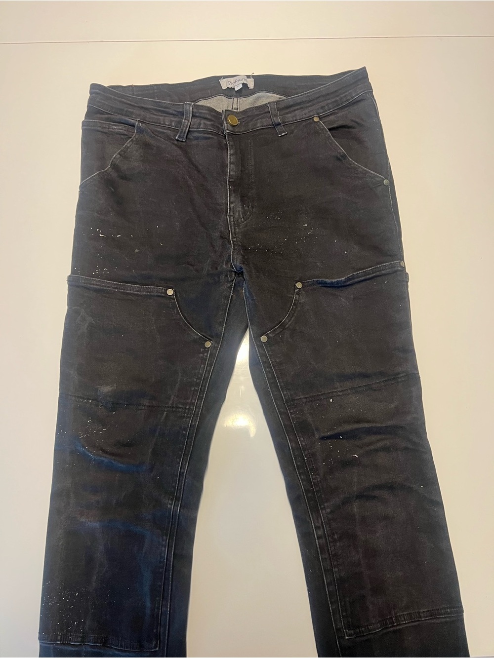 Slim Straight Men's Black Jeans - Painter-Inspired Style